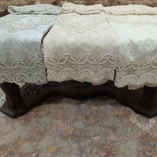 رومیزی مربع کریستال دوزی مخمل دانتل ترک گندمی — تصویر ۸