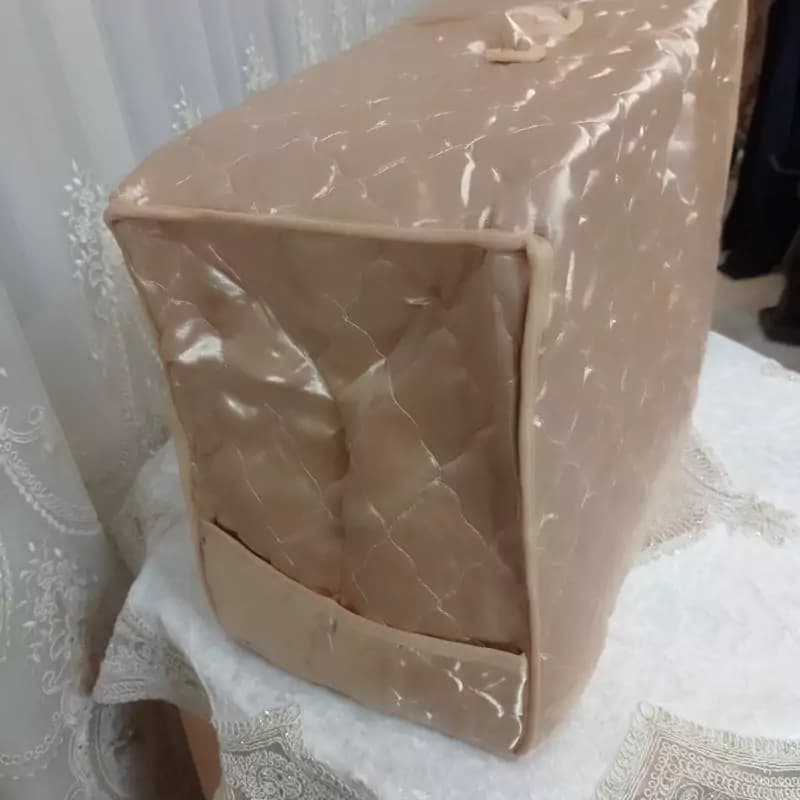 کاور چرخ خیاطی ژانومه ساتن مخصوص جعبه پلاستیکی — تصویر ۵