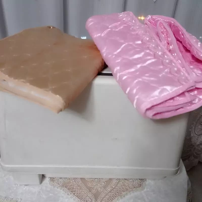 کاور چرخ خیاطی ژانومه ساتن مخصوص جعبه پلاستیکی — تصویر ۳
