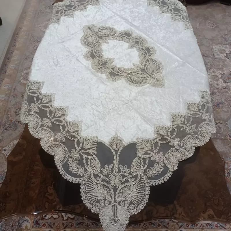 رومیزی مربع مخمل دانتل ترک طرح گندمی سایز بزرگ — تصویر ۴