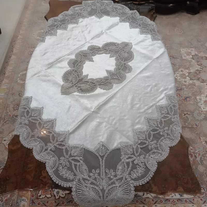 رومیزی مربع مخمل دانتل ترک طرح گندمی سایز بزرگ — تصویر ۵