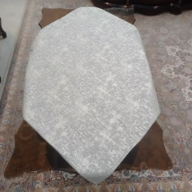 رومیزی مربع مخمل پتینه شاین 90 سانتی — تصویر ۴