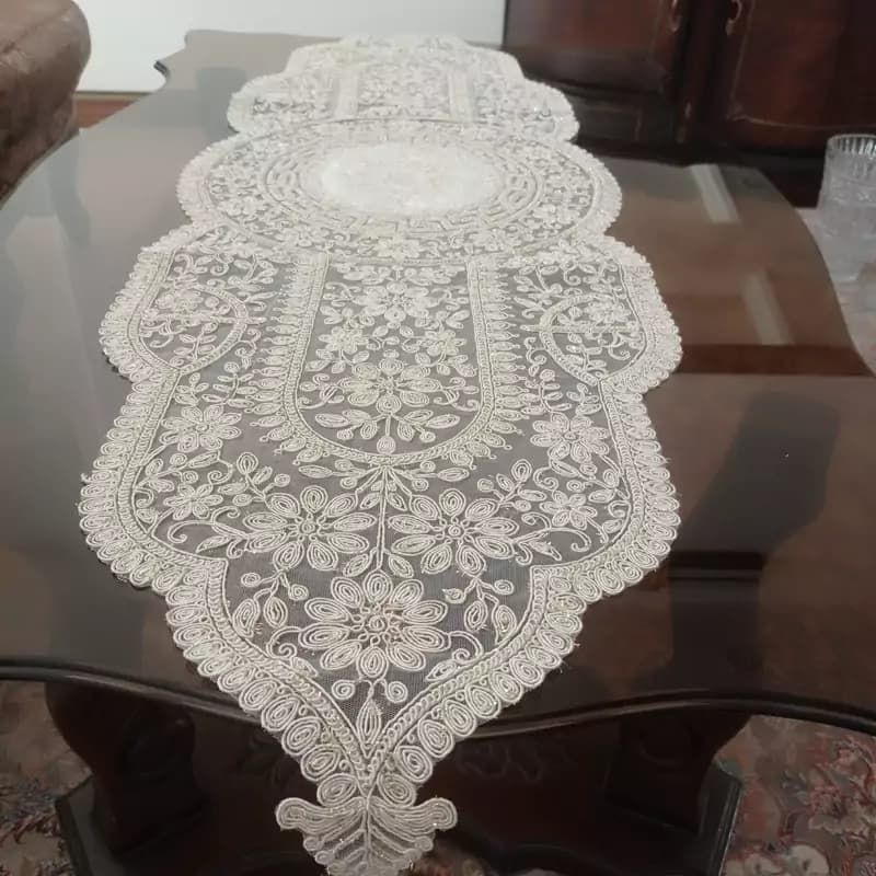 سرویس رومیزی مخمل دانتل 4 تکه ورساچه طرح ترک — تصویر ۵