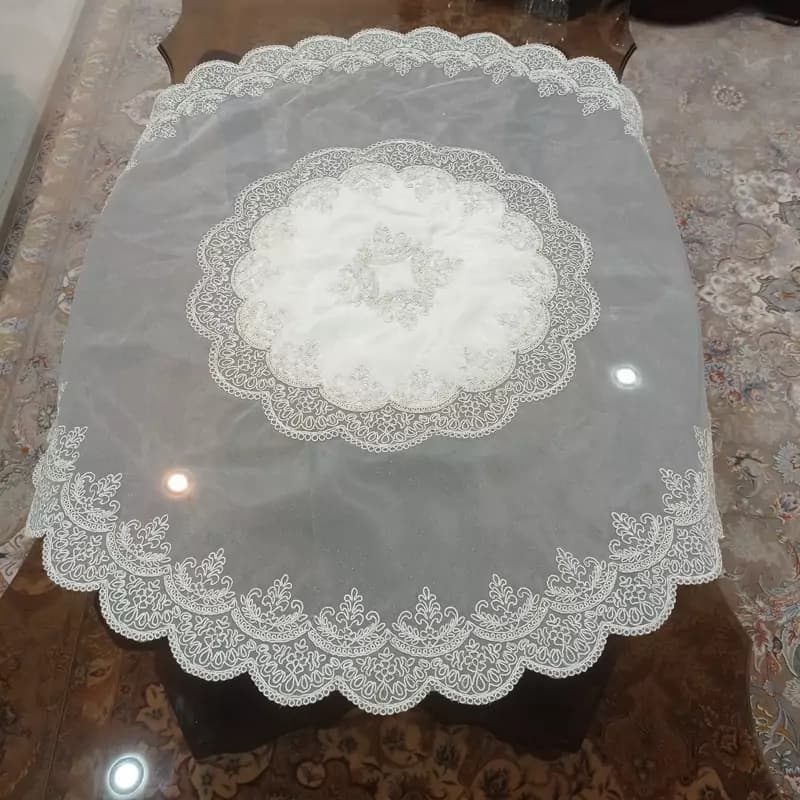 رومیزی گرد دانتل مخمل 95 سانتی نگین — تصویر ۸