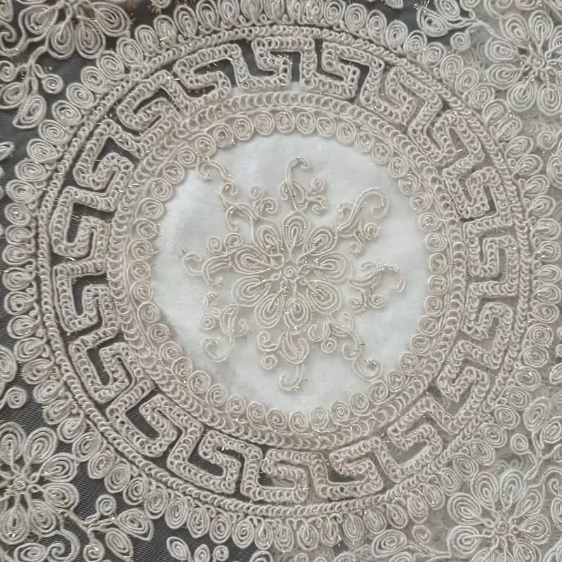 سرویس رومیزی مخمل دانتل پنج تکه طرح ورساچه ترکیه ای — تصویر ۳