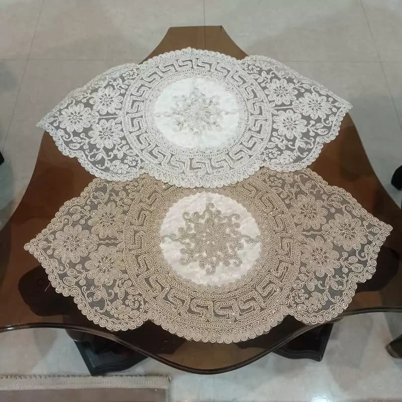 سرویس رومیزی مخمل دانتل پنج تکه طرح ورساچه ترکیه ای — تصویر ۴
