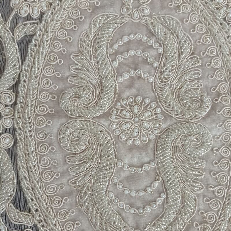 رومیزی مخمل دانتل ملیله و مروارید دوزی مدل لاله سه تکه — تصویر ۲