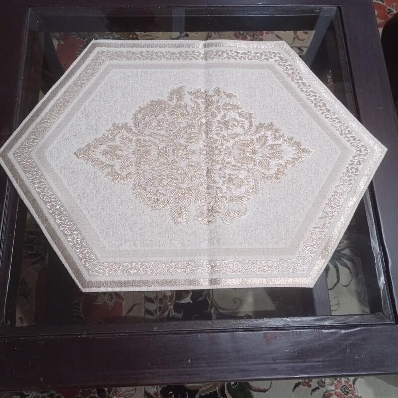 رومیزی عسلی تک مخمل شاین جدید مدل پرواز سایز 35در 50 — تصویر ۵