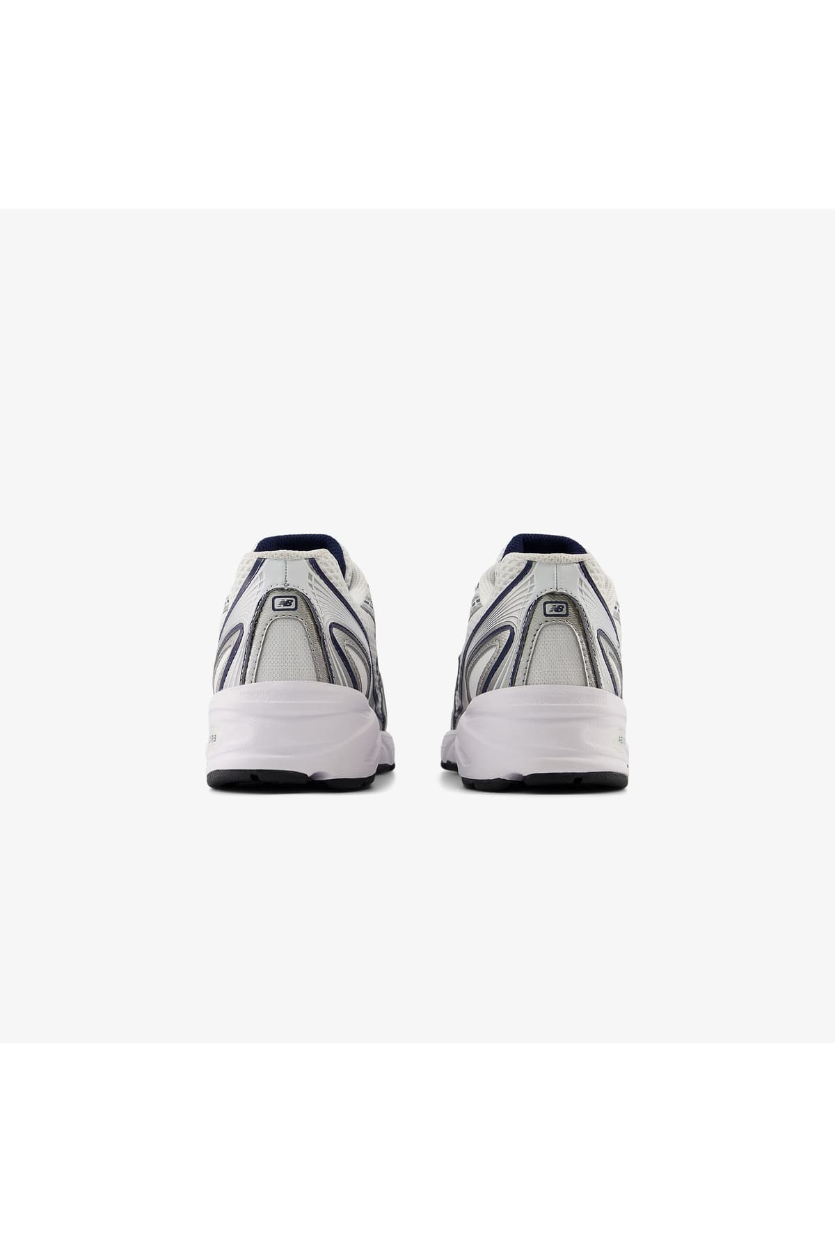 کفش اسنیکر نیو بالانس زنانه پارچه خاکستری بیسیک راسته اسپرت | New Balance U740WN2 ID — تصویر ۲
