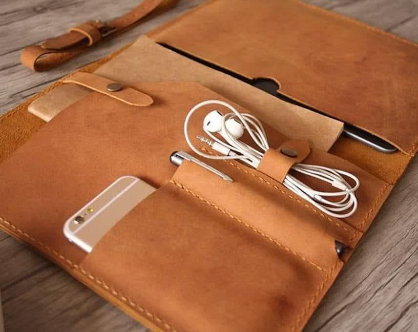 کیف تبلت چرم طبیعی مدل Tablet Bag 02 | سیلوا چرم — تصویر ۲