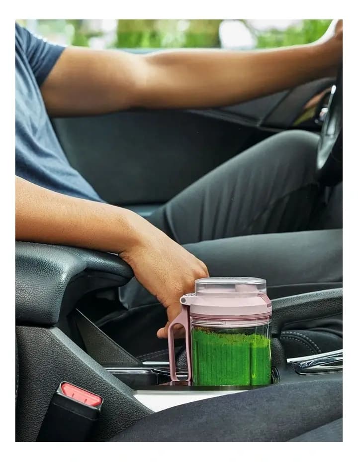 شیکر شارژی نینجا رنگ صورتی مدل Ninja Blast Max BC251PK — تصویر ۶