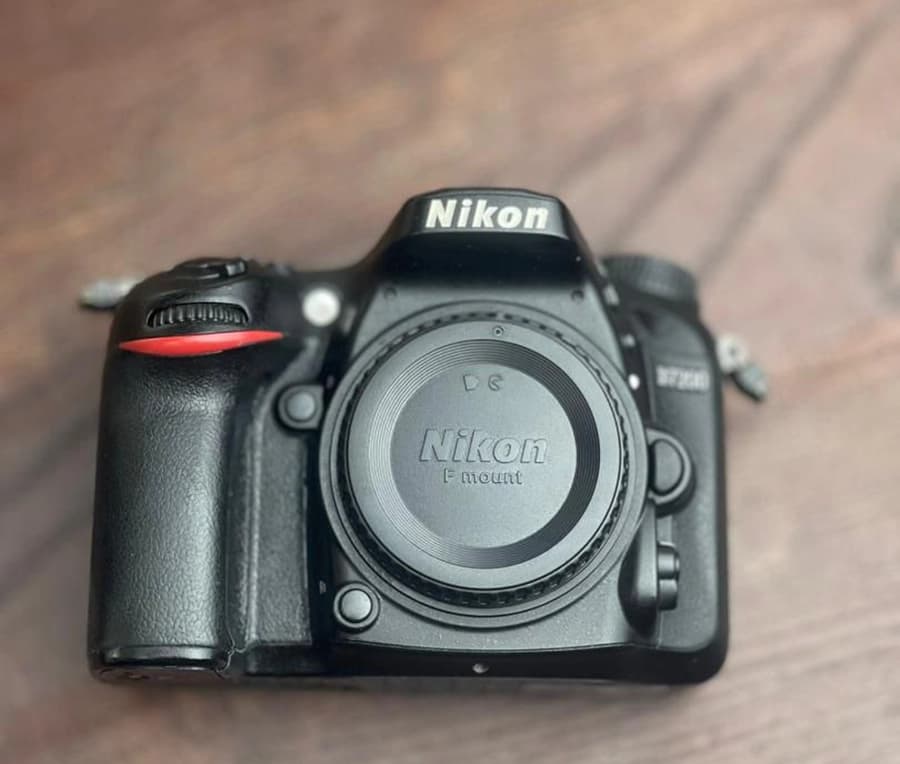 دوربین Nikon D7200 18-140mm دست دوم — تصویر ۲