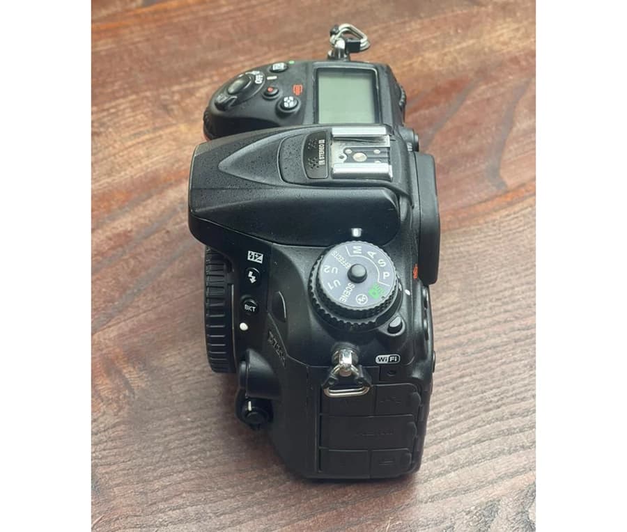 دوربین Nikon D7200 18-140mm دست دوم — تصویر ۳