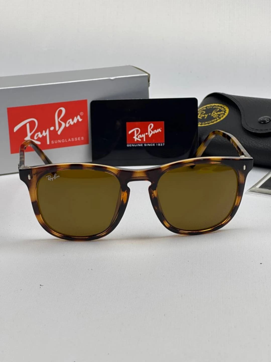 عینک ریبن پلنگی قهوه ایrayban rb-2210 — تصویر ۲