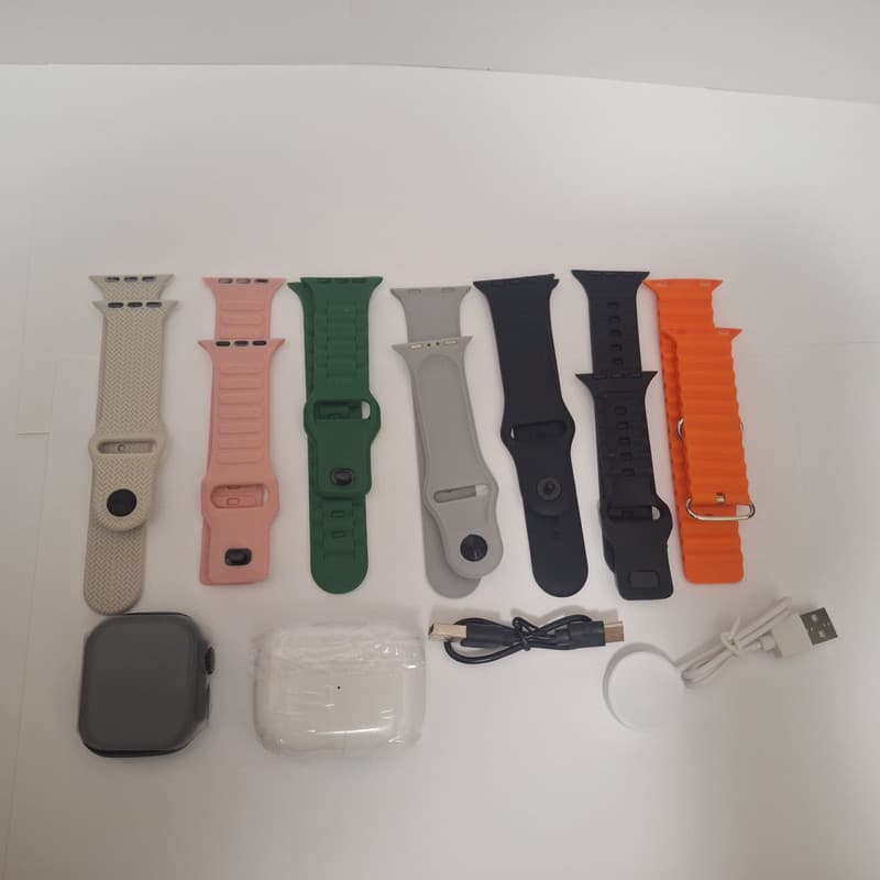 ساعت هوشمند 44 میلی متری کیکویر مدل KW95 ULTRA 3 با بند سیلیکونی به همراه هدفون بلوتوثی — تصویر ۶