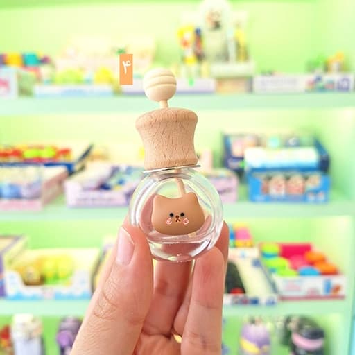 شیشه عطر ماشین