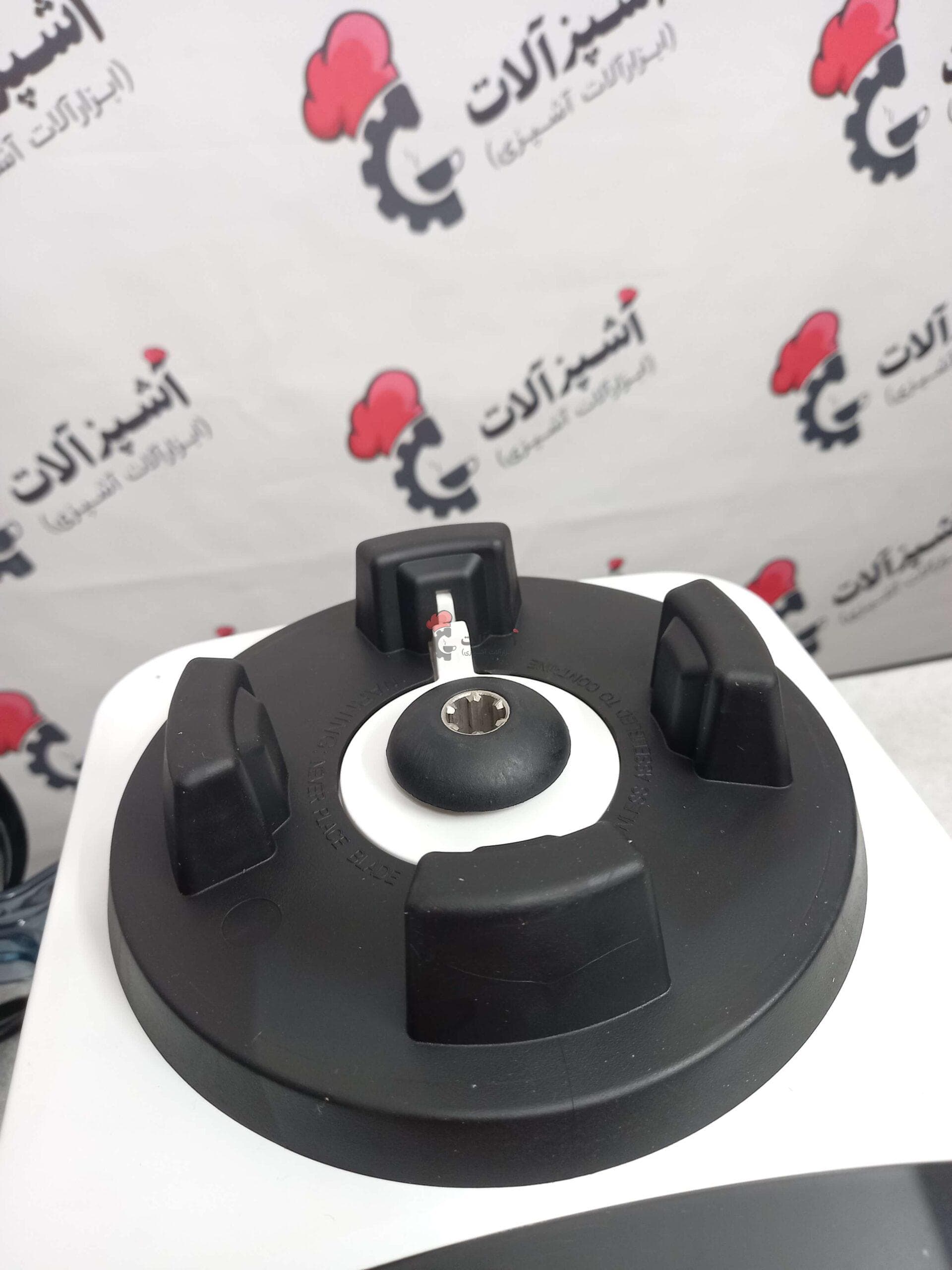 مخلوط کن صنعتی اسمارت Smart پارچ 4 لیتری 2800 وات — تصویر ۸