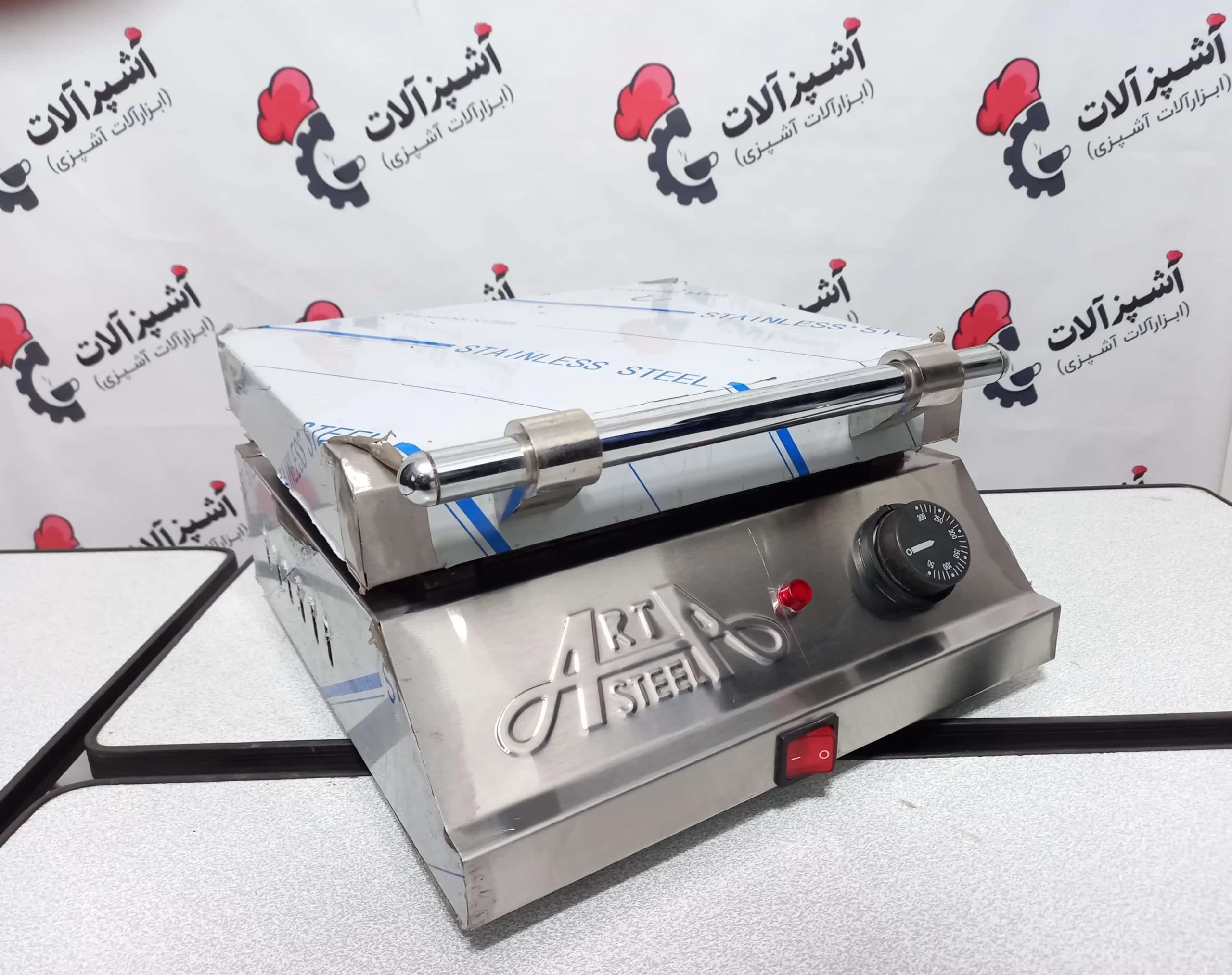 ساندویچ میکر صنعتی کوچک — تصویر ۵