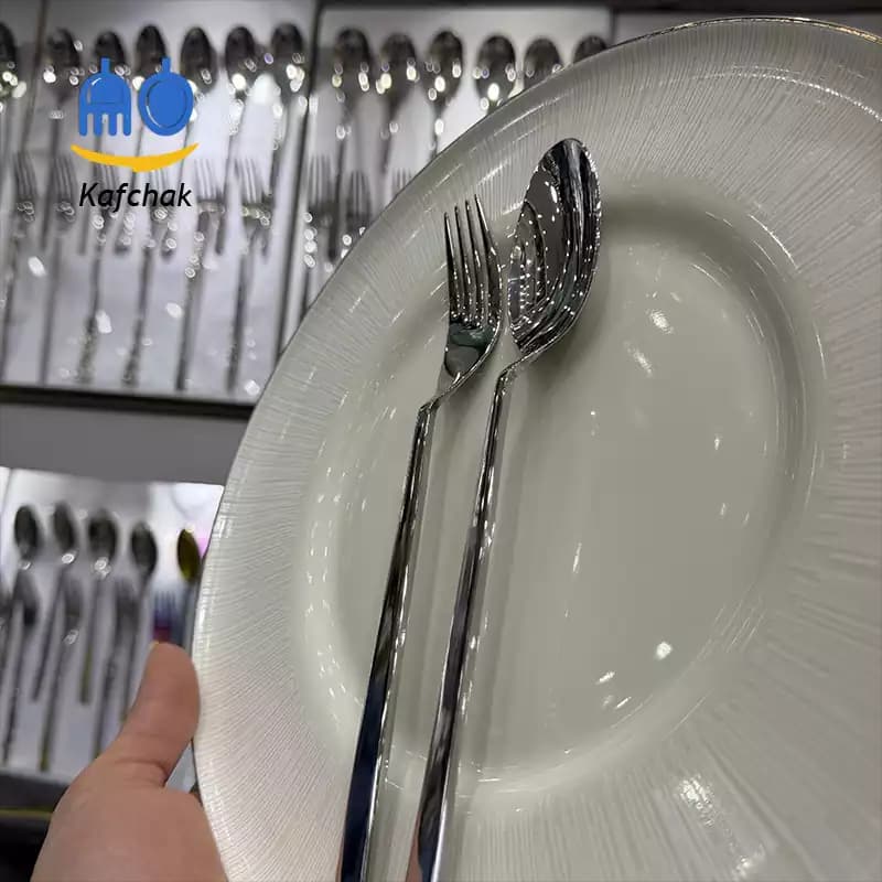 قاشق چنگال برند یونیک – مدل باواریا – استیل براق — تصویر ۶