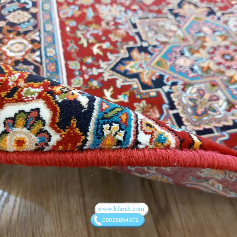 فرش کناره هریس قرمز 700شانه — تصویر ۳