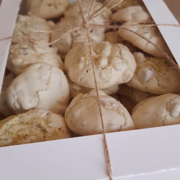 شیرینی پفکی گردویی خانگی