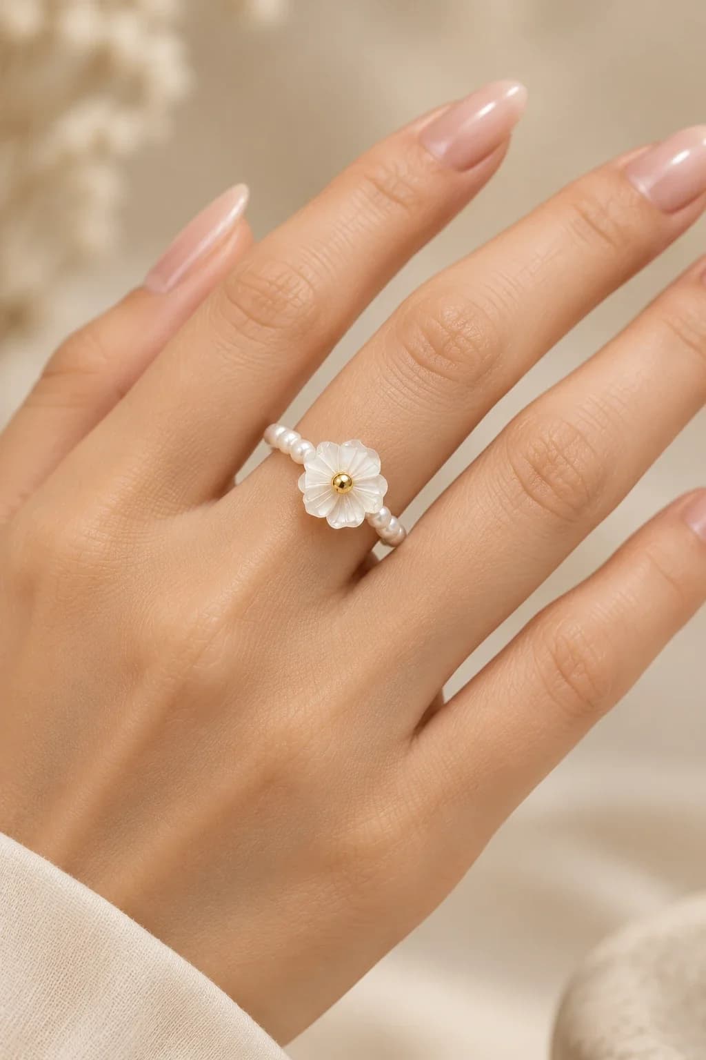 انگشتر طلا مدل گل صدفی — تصویر ۲