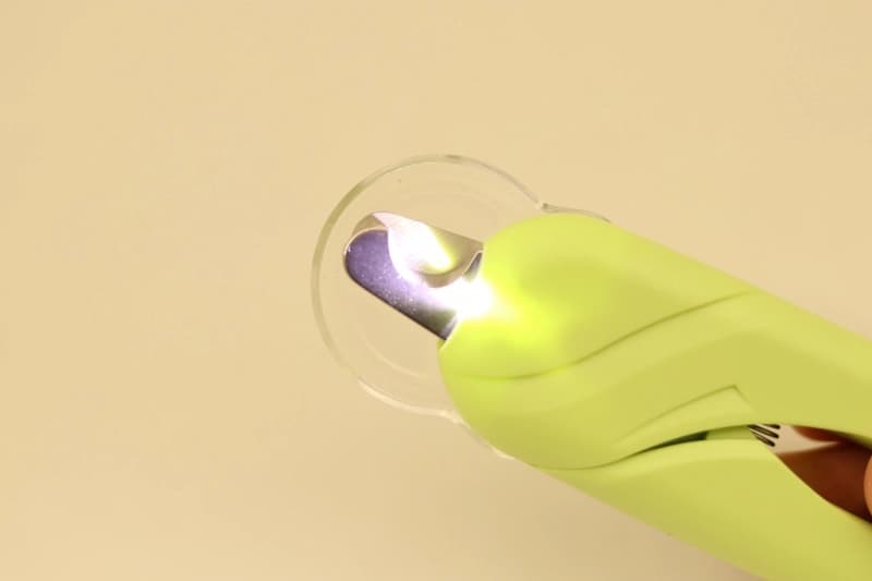 ناخن گیر LED دار با سوهان و محفظه — تصویر ۲
