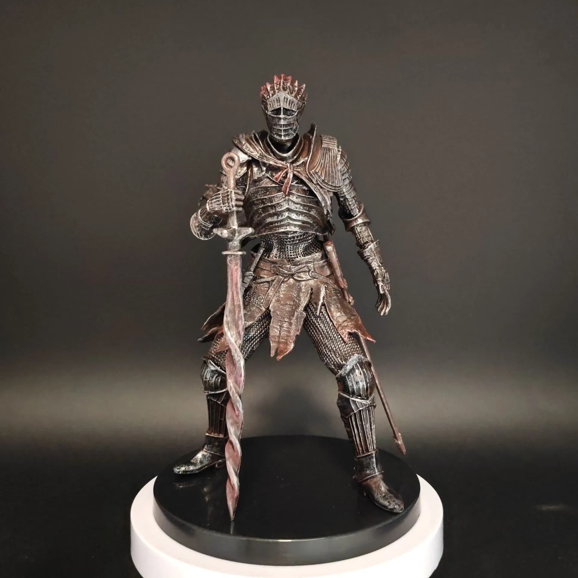 فیگور لرد اف سیندر دارک سولز Dark Souls Ⅲ — تصویر ۶