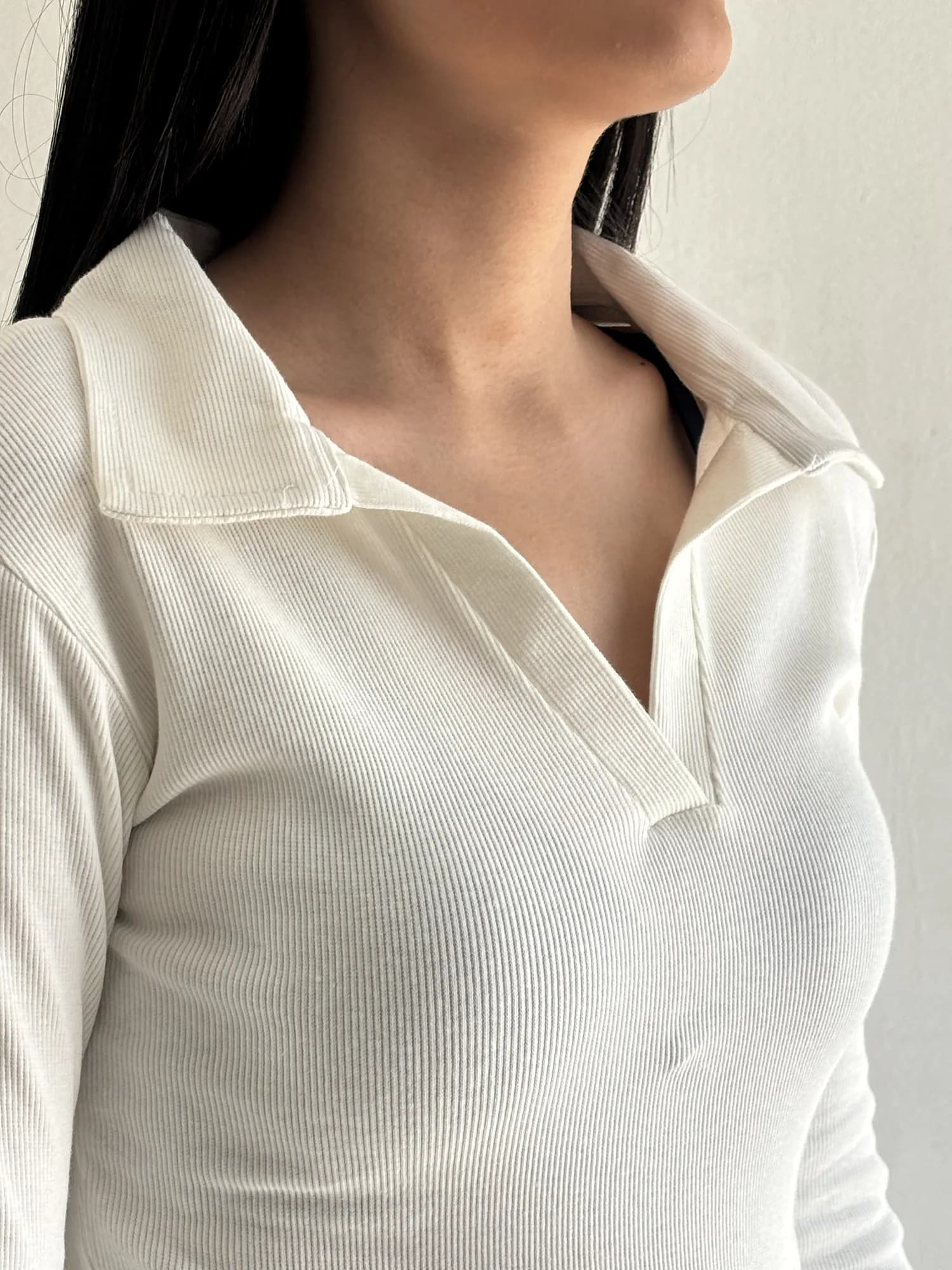 بلوز یقه شکاری 723 — تصویر ۳