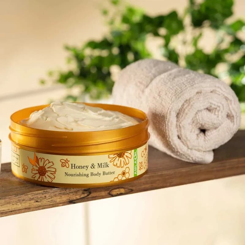 کره بدن دیپ سنس مدل Honey حجم 200 میلی‌لیتر مغذی و آبرسان قوی با کره شی، روغن نارگیل و آملا، ضد خشکی و نرم‌کننده پوست با جذب سریع و حفظ رطوبت طولانی‌مدت مناسب بانوان — تصویر ۶
