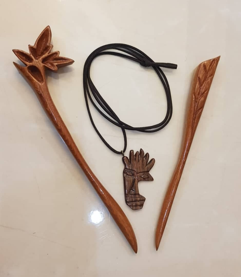 گردنبند چوبی کد 101396