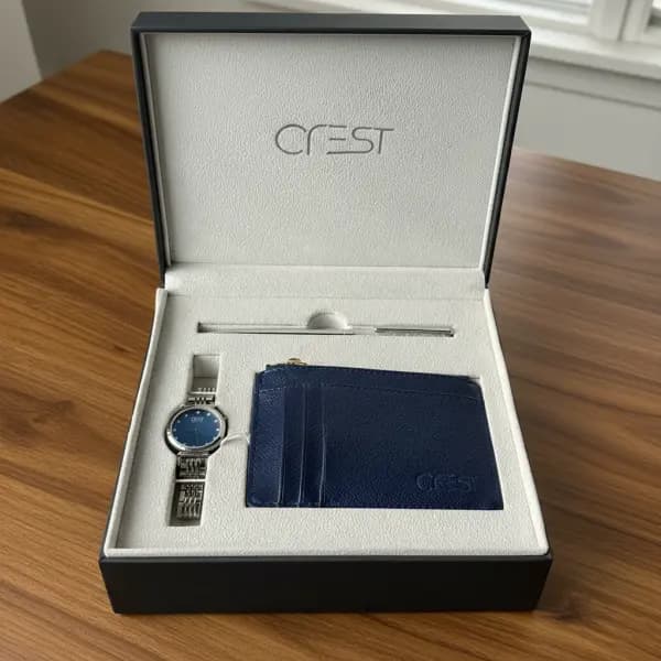 ساعت کرست زنانه 9033L-2 استیل با صفحه ای صدف ابی به همراه یه جاکارتی — تصویر ۲
