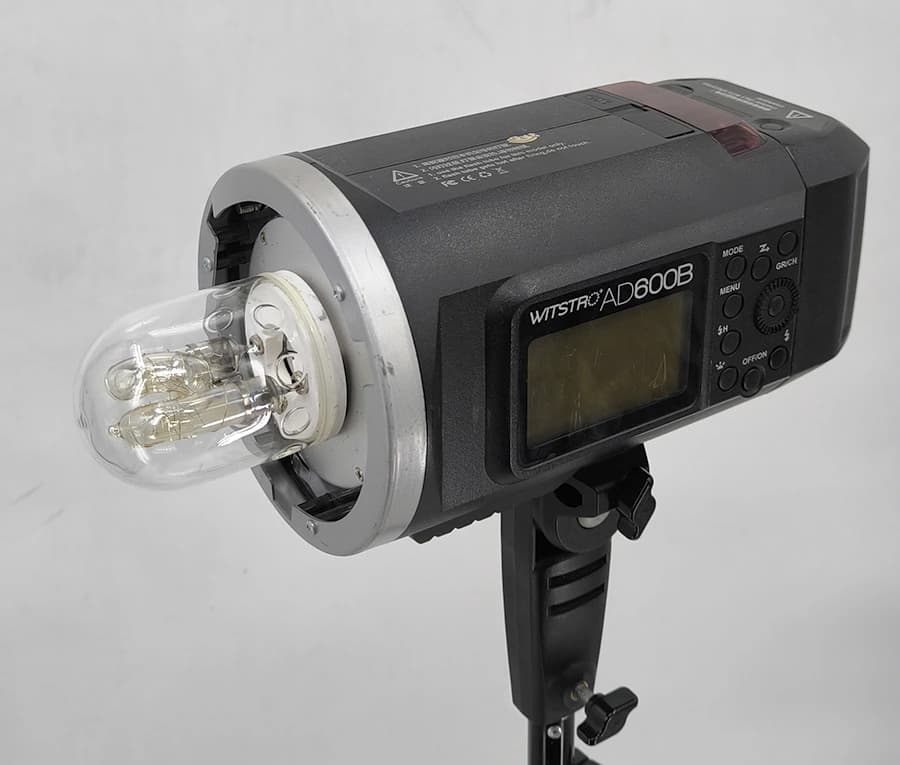 فلاش استودیویی Godox Witstro+ AD600B دست دوم — تصویر ۶