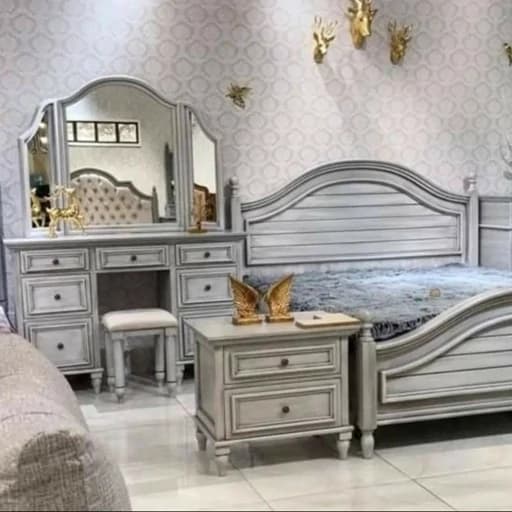 سرویس خواب مدل رومانس تخت دونفره دو عدد پاتختی میز آرایش صندلی کفی تخت چوب مبلمان فرنا مدل 1144916
