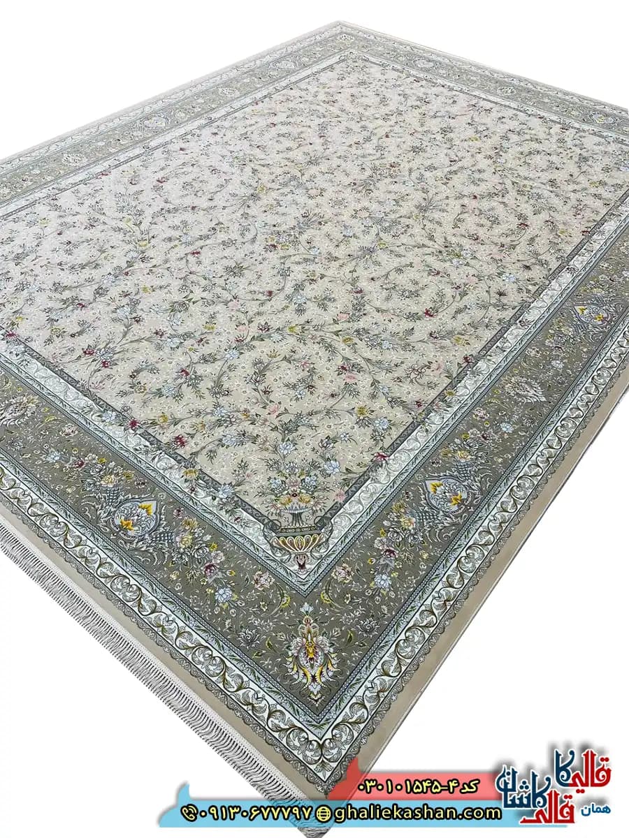 فرش 1500 شانه طرح افشان ارغوان رنگ کرم صدفی کاشان — تصویر ۲