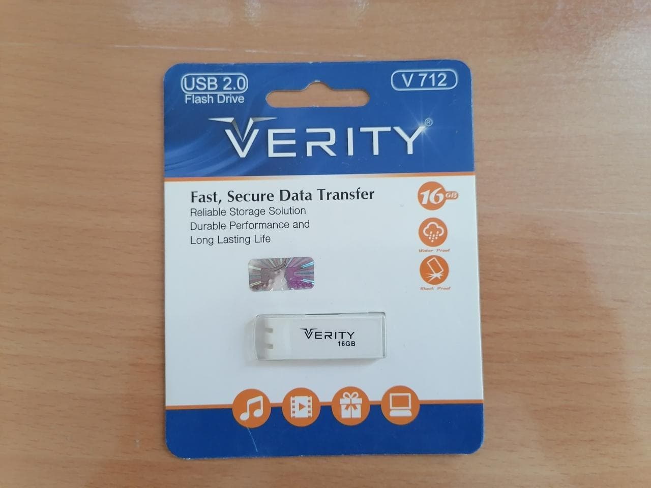 فلش وریتی مدل V712 ظرفیت 16 گیگابایت USB2