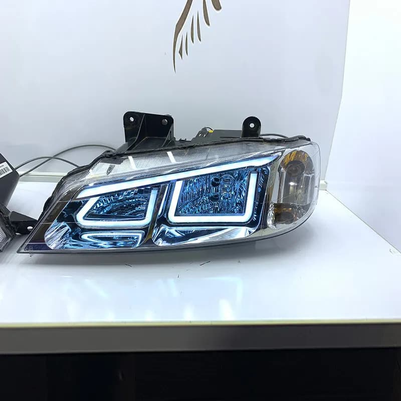چراغ جلو خودرو گروه پژوهش صنعت مدرن مدل Silver-FC فولکالر مناسب برای پژو پارس بسته دو عددی — تصویر ۲
