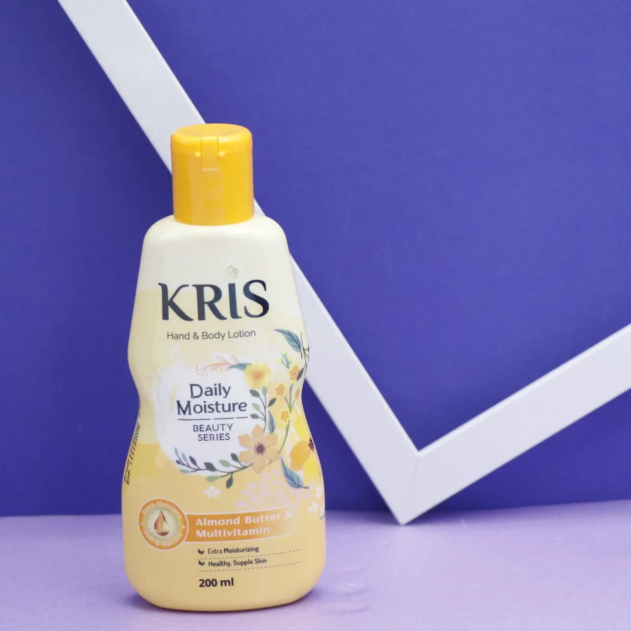 لوسیون بدن کریس KRIS Daily Moisture حجم 200 میل کد 91262