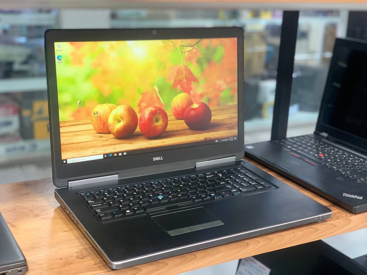لپ تاپ دل i7-6HQ Dell 7720 شش ماه گارانتی — تصویر ۳