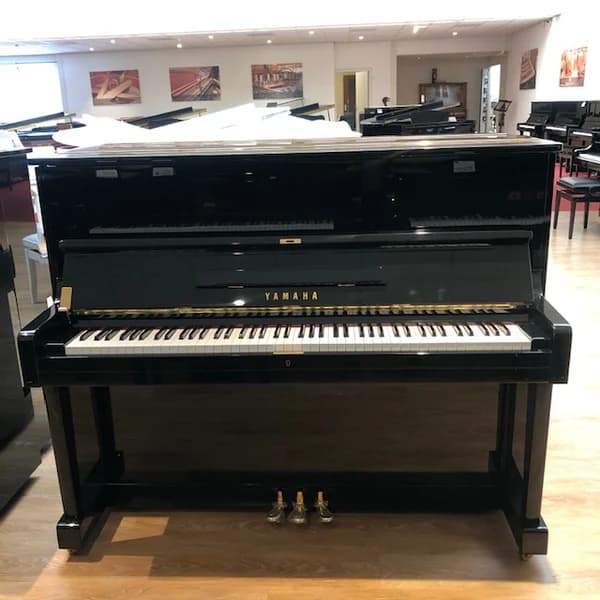پیانو آکوستیک یاماها YAMAHA U1D — تصویر ۳