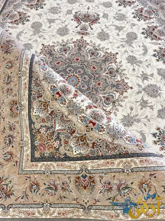 فرش 1200 شانه گل برجسته کرم طرح بهارستان — تصویر ۴