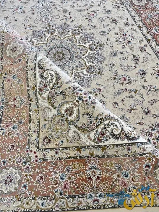 فرش کرم برجسته 1500 شانه طرح گلریس — تصویر ۳