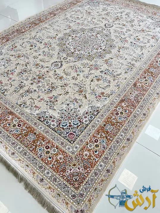 فرش ترنج دار کرم گلبهی 1500 شانه طرح اوان — تصویر ۲