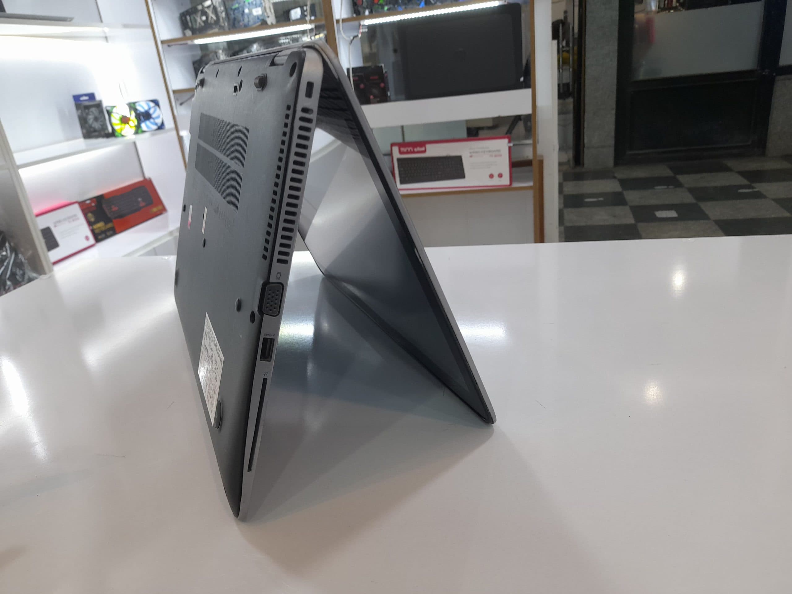 لپ تاپ hp EliteBook 840 G3 i5 6100u شش ماه گارانتی — تصویر ۳