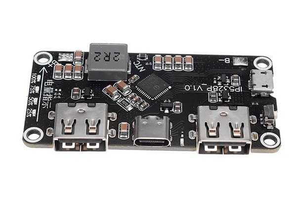 ماژول فست شارژ دارای پورت Type-C و دو خروجی USB
