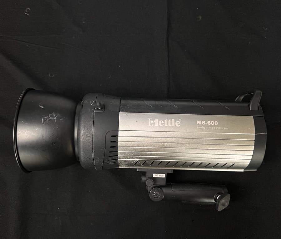 فلاش Mettle 600 دست دوم — تصویر ۲