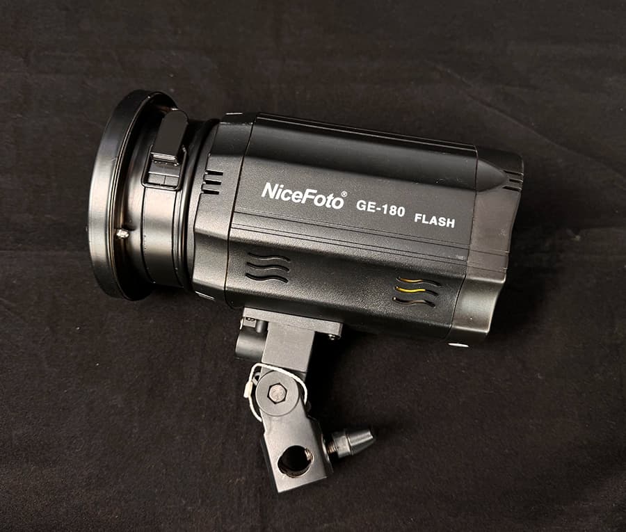 فلاش Nicefoto GE-180 دست دوم