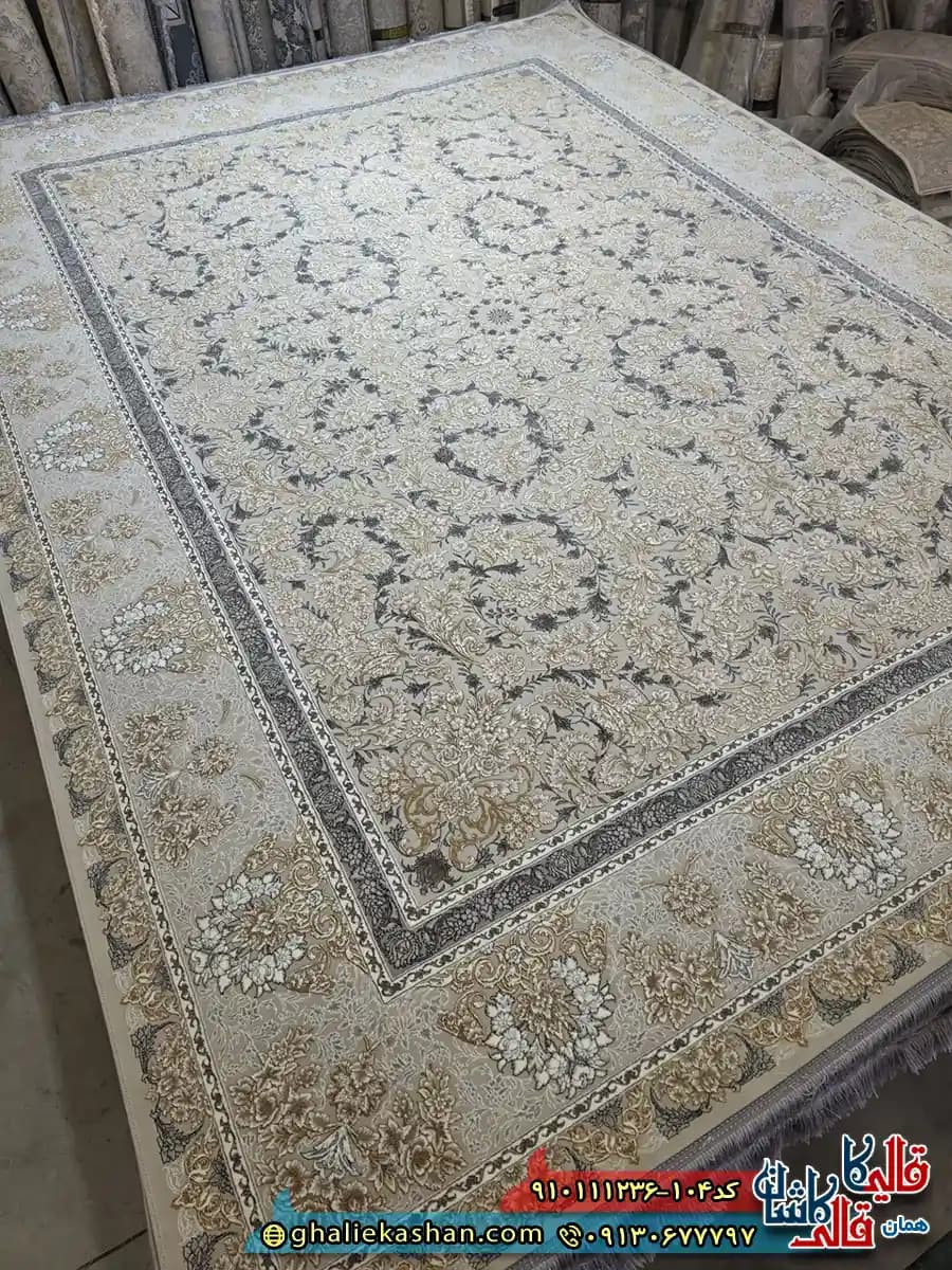 فرش ‌طلاکوب ‌1200 ‌شانه ‌طرح ‌افشان ‌ترمه ‌رنگ ‌کرم ‌صدفی ‌گل ‌برجسته ‌کاشان ‌