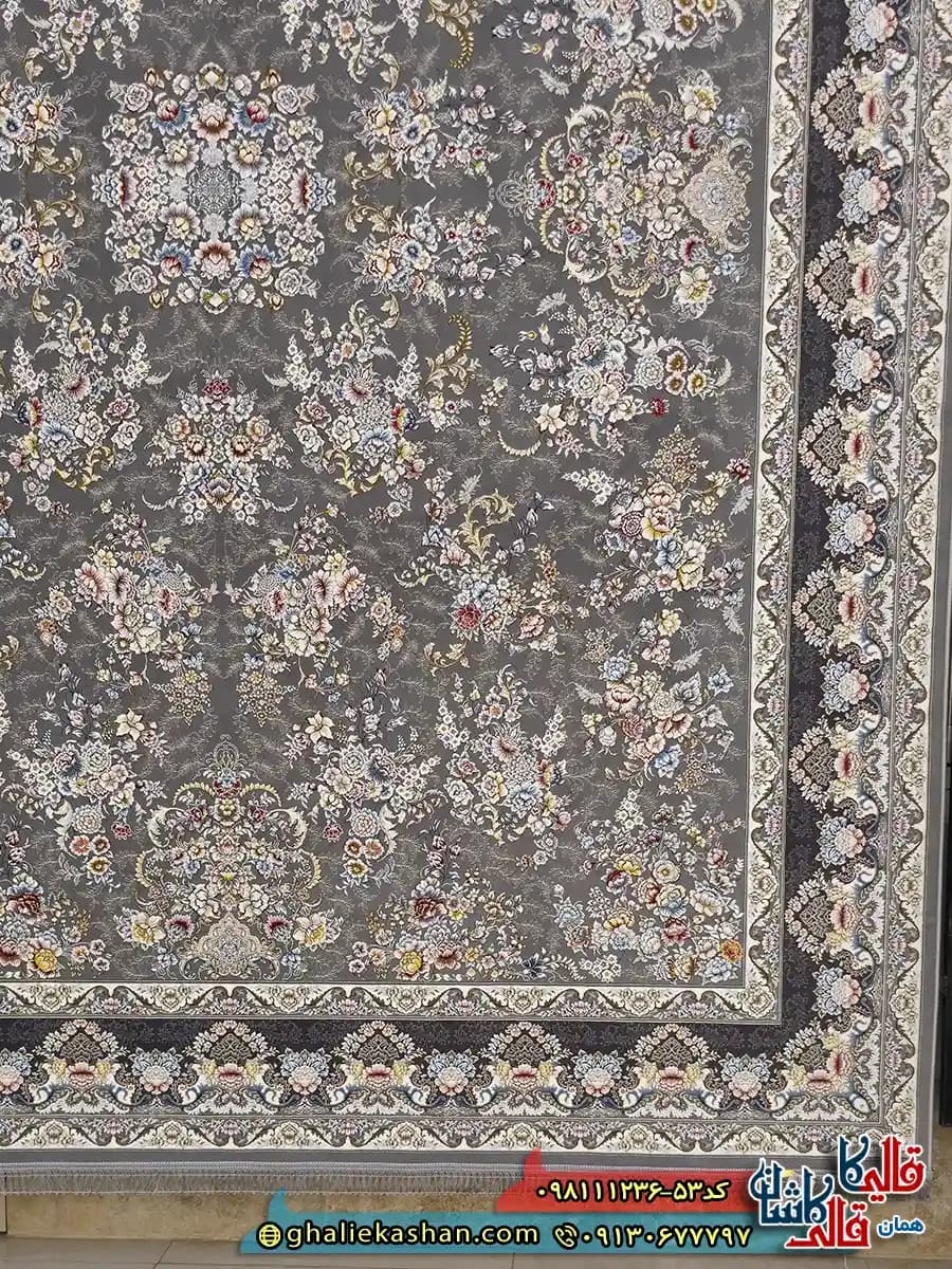 فرش ‌1200 ‌شانه ‌طرح ‌افشان ‌شکوفه ‌رنگ ‌طوسی ‌نقره ‌ای ‌گل ‌برجسته ‌کاشان — تصویر ۳