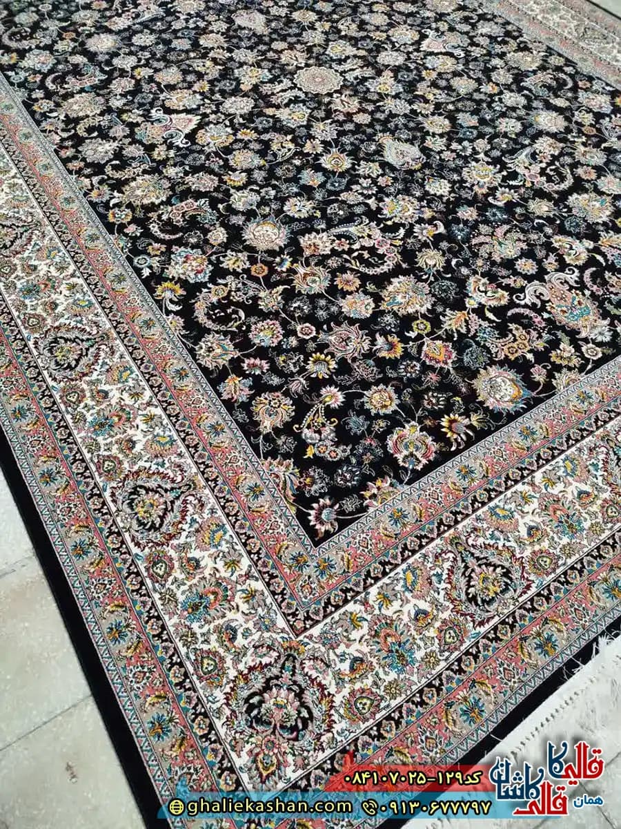 فرش 700 شانه طرح افشان دریا رنگ سرمه ای کاشان — تصویر ۳